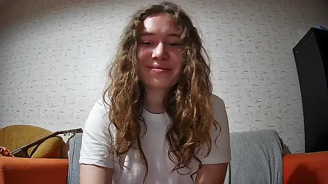 girliemilk online show from 09-16-25, 05:58