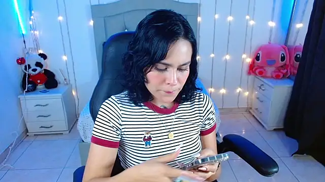 veronica luar online show from 10-12-25, 03:05