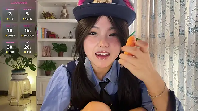 Snapshot of nanaliu6 chatting on 10-19-25, 07:31 nanaliu6 online show from 10-19-25, 07:31