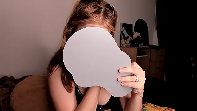 Snapshot of akirahattori chatting on 02-08-26, 04:05 akirahattori online show from 02-08-26, 04:05