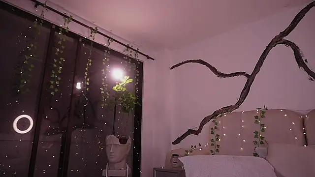 soidai miiu online show from 11-12-25, 11:47