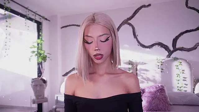 soidai miiu online show from 11-18-25, 09:41