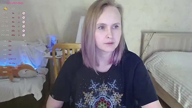 Agatha Mott online show from 10-19-25, 05:08