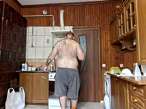 Snapshot of vitek1110 chatting on 10-12-25, 07:51 vitek1110 online show from 10-12-25, 07:51