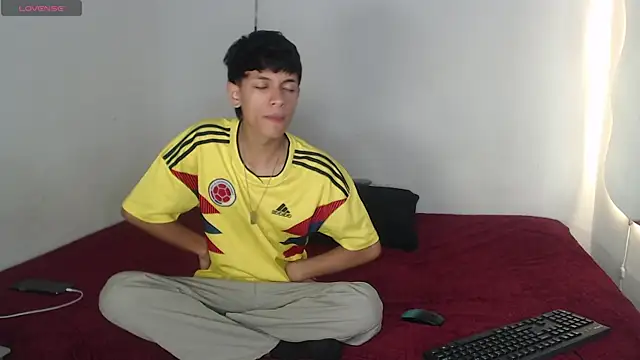 Snapshot of the_murderer chatting on 03-21-25, 05:32 the murderer online show from 03-21-25, 05:32