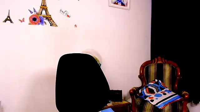 Snapshot of NovaNyx11 chatting on 02-14-25, 11:09 NovaNyx11 online show from 02-14-25, 11:09