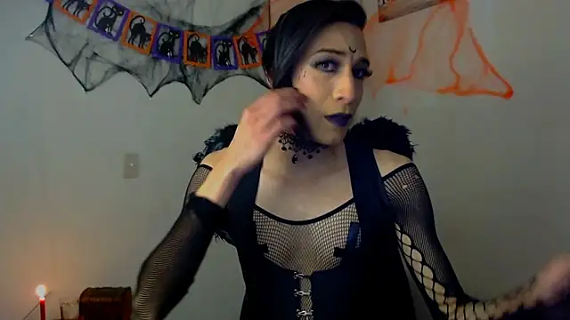 Snapshot of NovaNyx11 chatting on 10-10-25, 10:42 NovaNyx11 online show from 10-10-25, 10:42