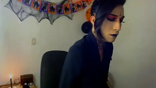 Snapshot of NovaNyx11 chatting on 10-17-25, 09:50 NovaNyx11 online show from 10-17-25, 09:50