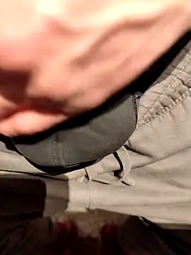 Snapshot of leinadanal chatting on 03-19-25, 01:54 leinadanal online show from 03-19-25, 01:54