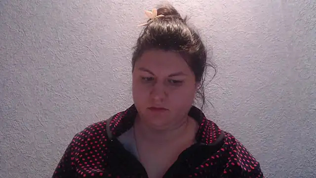 KiraSwee online show from 12-04-25, 02:04