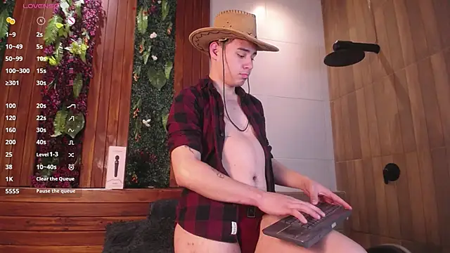 Gabriell ramirez online show from 09-24-25, 04:05