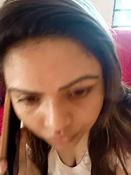 Snapshot of blue-berry07 chatting on 10-13-25, 06:24 blue-berry07 online show from 10-13-25, 06:24