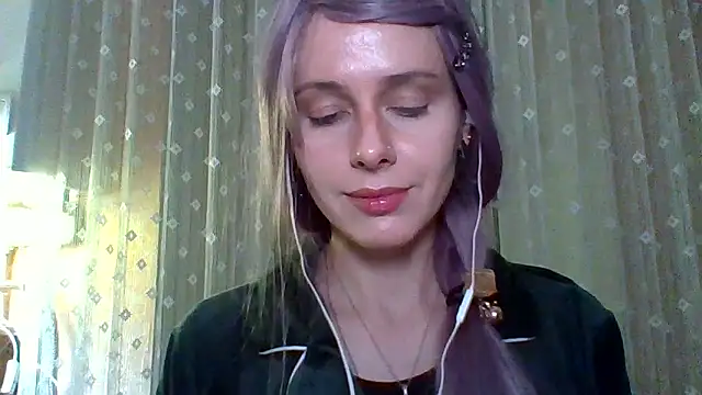 LuminousLady online show from 02-12-25, 11:20