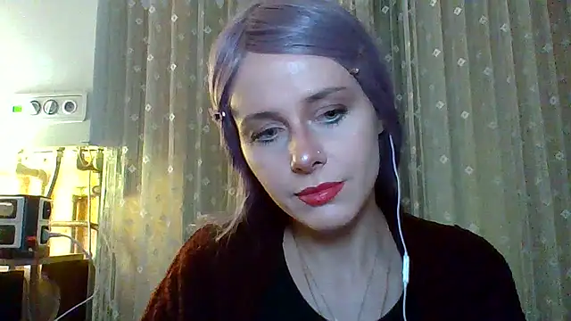 LuminousLady online show from 03-04-25, 06:18