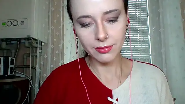 LuminousLady online show from 10-02-25, 07:26