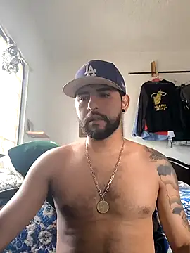 Snapshot of dickman10 chatting on 02-16-25, 10:43 dickman10 online show from 02-16-25, 10:43