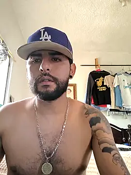 Snapshot of dickman10 chatting on 02-18-25, 10:14 dickman10 online show from 02-18-25, 10:14