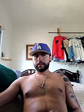 Snapshot of dickman10 chatting on 02-21-25, 10:26 dickman10 online show from 02-21-25, 10:26