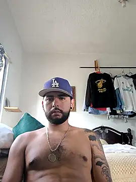 Snapshot of dickman10 chatting on 02-22-25, 11:24 dickman10 online show from 02-22-25, 11:24