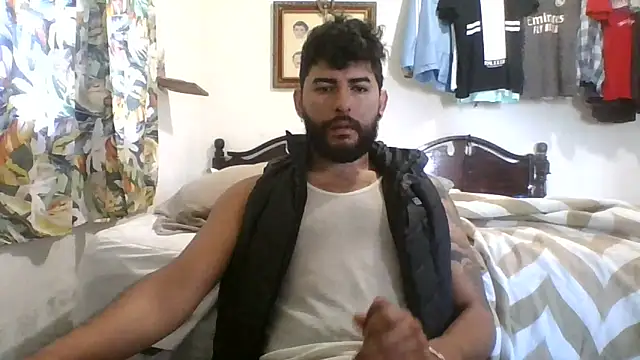 Snapshot of dickman10 chatting on 09-10-25, 02:17 dickman10 online show from 09-10-25, 02:17