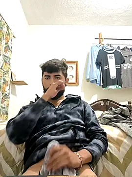 Snapshot of dickman10 chatting on 09-12-25, 04:23 dickman10 online show from 09-12-25, 04:23