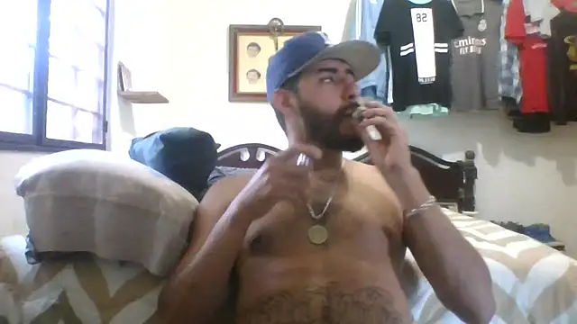 Snapshot of dickman10 chatting on 09-13-25, 10:42 dickman10 online show from 09-13-25, 10:42