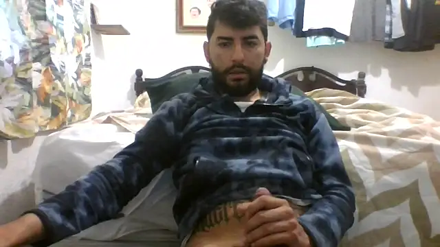 Snapshot of dickman10 chatting on 10-04-25, 01:20 dickman10 online show from 10-04-25, 01:20