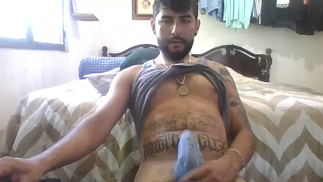 Snapshot of dickman10 chatting on 10-17-25, 04:09 dickman10 online show from 10-17-25, 04:09