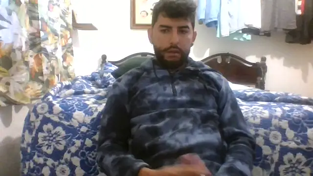 Snapshot of dickman10 chatting on 11-01-25, 01:02 dickman10 online show from 11-01-25, 01:02