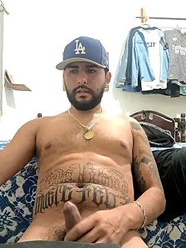 Snapshot of dickman10 chatting on 02-06-26, 03:33 dickman10 online show from 02-06-26, 03:33