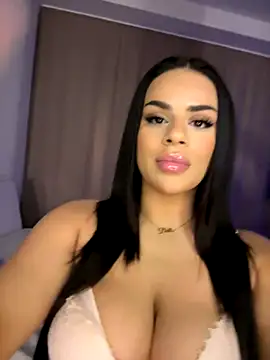 Snapshot of mrsbellanova chatting on 10-27-25, 10:47 mrsbellanova online show from 10-27-25, 10:47