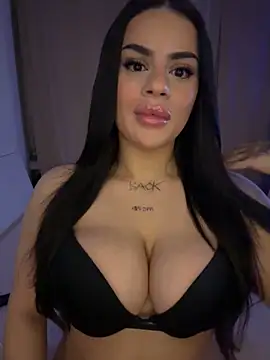 Snapshot of mrsbellanova chatting on 11-19-25, 10:32 mrsbellanova online show from 11-19-25, 10:32