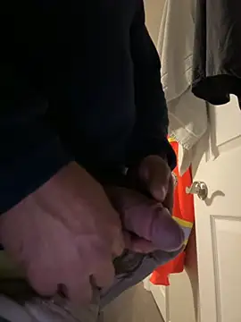 aleds17668 online show from 10-22-25, 04:35