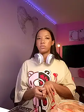 Snapshot of SallyWhitee chatting on 02-08-26, 05:11 SallyWhitee online show from 02-08-26, 05:11