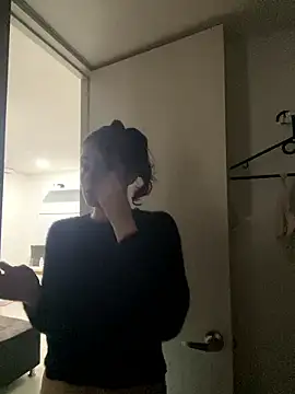 Snapshot of AngelRuby chatting on 01-17-26, 09:14 AngelRuby online show from 01-17-26, 09:14