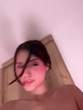 Snapshot of AngelRuby chatting on 03-08-26, 02:04 AngelRuby online show from 03-08-26, 02:04