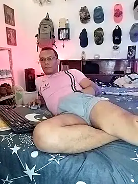 XhaseFoX online show from 02-10-25, 01:03