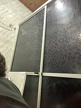 Snapshot of Mineirinho043 chatting on 11-19-25, 01:27 Mineirinho043 online show from 11-19-25, 01:27