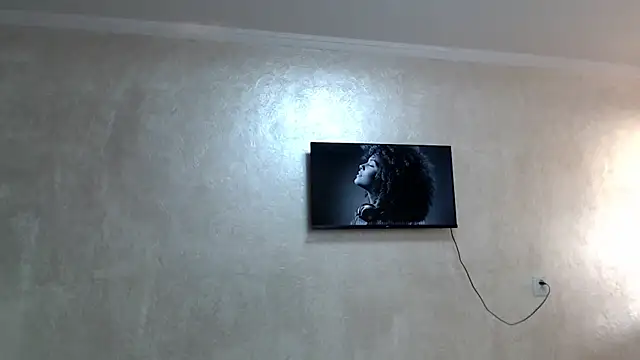 RoyalDessertt online show from 12-01-25, 07:24