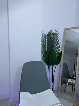 Celine Roxelle online show from 10-13-25, 03:23