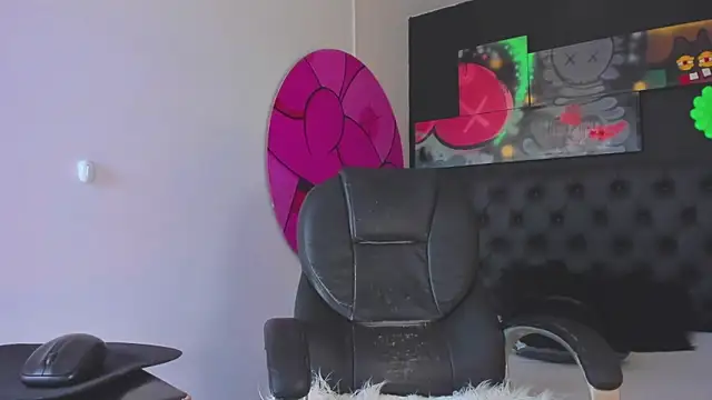 ISAAC CRYSTON online show from 10-14-25, 09:48