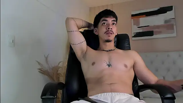 ISAAC CRYSTON online show from 01-06-26, 08:01