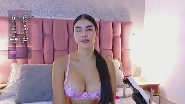 Snapshot of FelicityAdams chatting on 02-10-26, 02:54 FelicityAdams online show from 02-10-26, 02:54