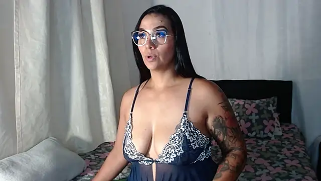 Daphne Gabor online show from 03-11-25, 01:16