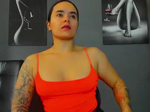 Snapshot of karlyjons12 chatting on 11-29-25, 12:41 karlyjons12 online show from 11-29-25, 12:41