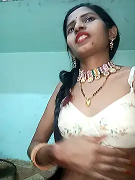 hotqueenrathor online show from 02-12-25, 04:22