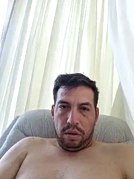 Snapshot of reyarturs13 chatting on 02-13-25, 05:11 reyarturs13 online show from 02-13-25, 05:11