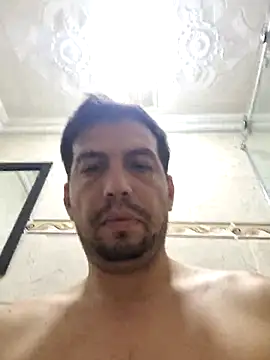 Snapshot of reyarturs13 chatting on 03-08-25, 05:59 reyarturs13 online show from 03-08-25, 05:59