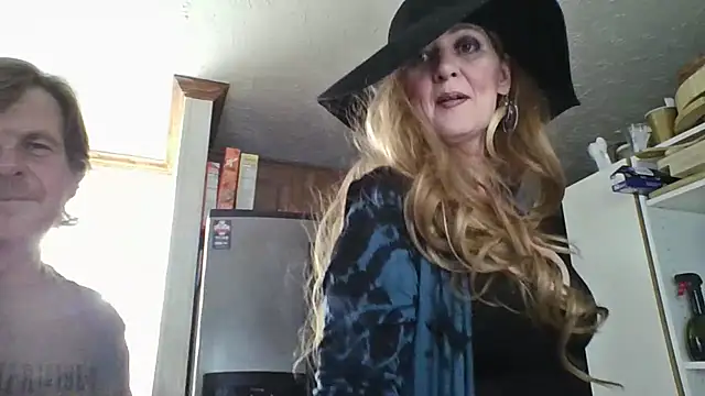 Snapshot of goddesspaigefox chatting on 10-10-25, 03:05 goddesspaigefox online show from 10-10-25, 03:05
