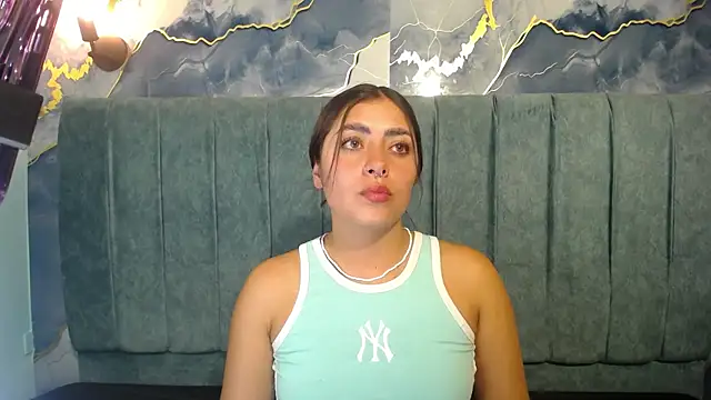 Snapshot of Emmaa_dia chatting on 10-22-25, 02:45 Emmaa dia online show from 10-22-25, 02:45